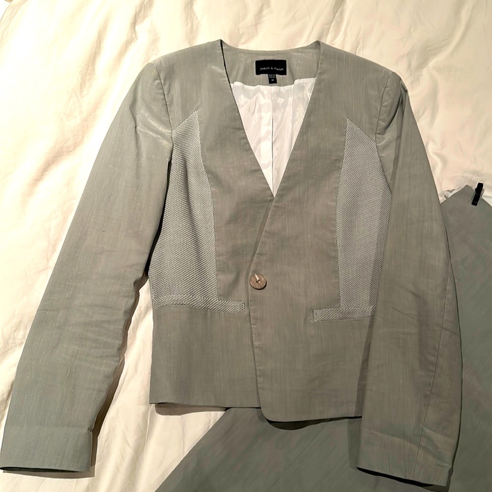 Judith & Charles skirt suit. Silk. Size 10